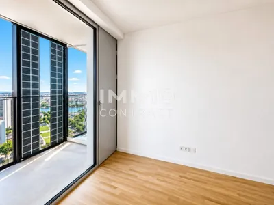 Ankommen & Staunen: 35. Etage - U1 Donauinsel DC2 Tower