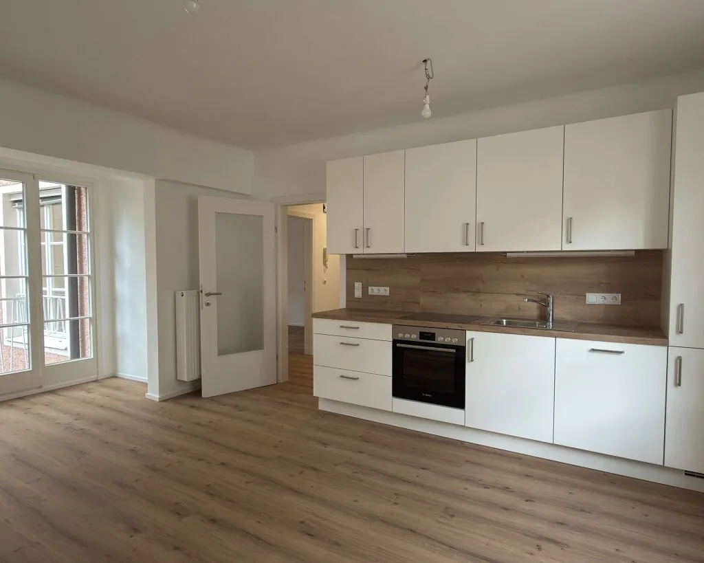 Erstbezug! Neurenovierte 3-Zimmer-Wohnung im Kaiviertel - Widok 2