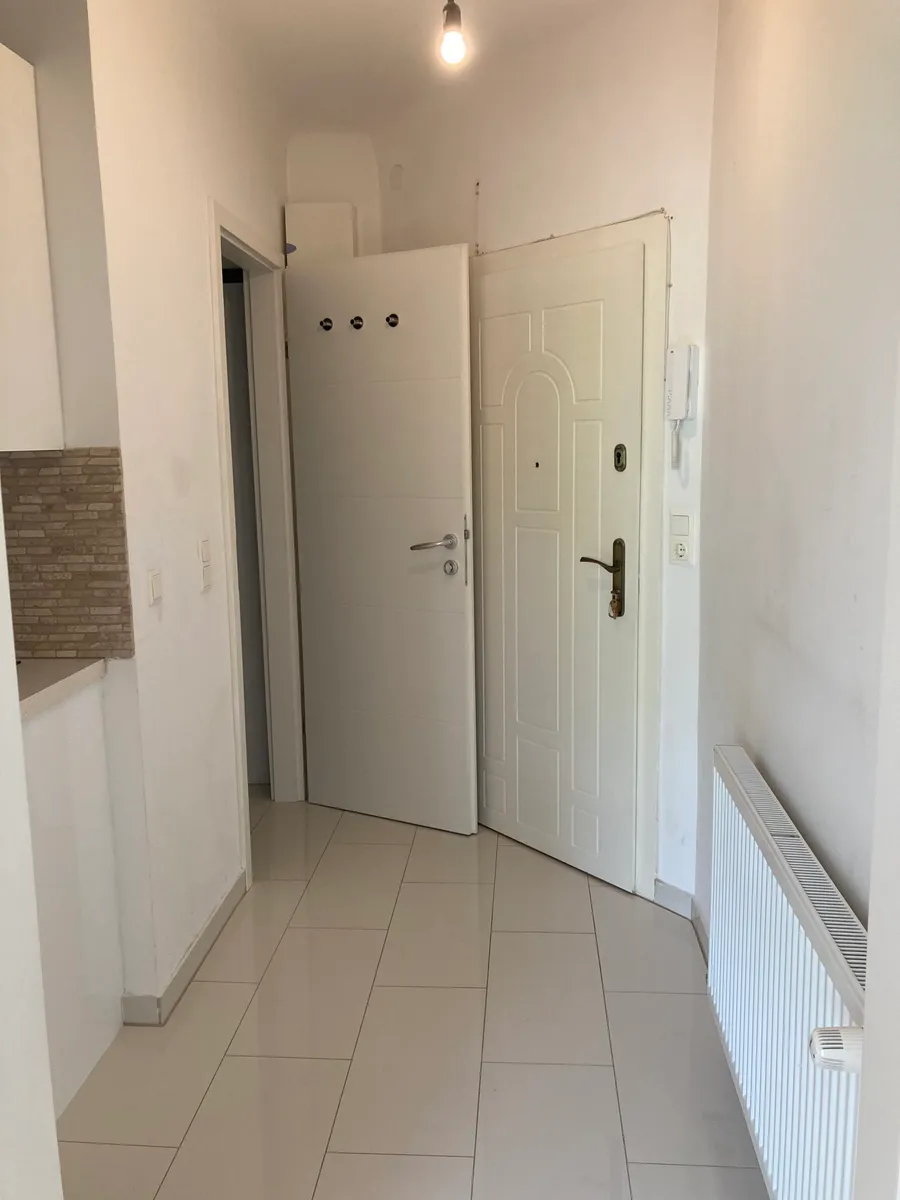 Perfekte, ruhige, zentrale Singlewohnung mit Parkblick - Ansicht 3