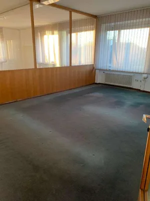 Gewerbeimmobilie mieten in Vöcklabruck – 12 000 m², € 5 – Bild 8 von 21