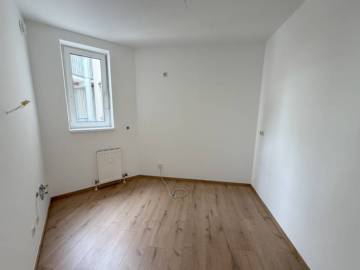 Schöne 3-Zimmer-Wohnung mit Balkon + TG-Abstellplatz! Provisionsfrei + sofort verfügbar! - Ansicht 3