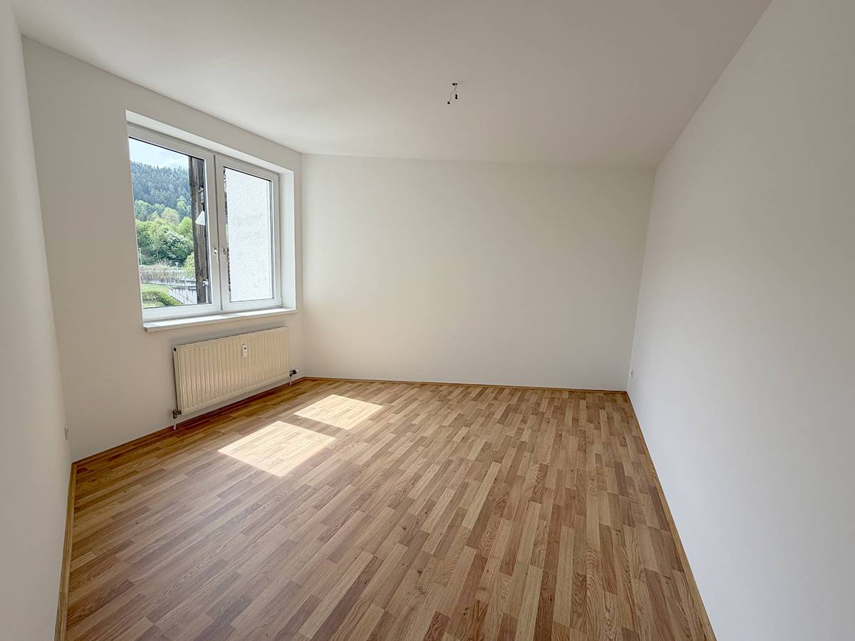 Schöne 3-Zimmer-Wohnung mit Balkon + TG-Abstellplatz! Provisionsfrei + sofort verfügbar! - Ansicht 2