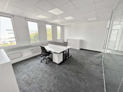 Gewerbeimmobilie mieten in Wien – 2 009 m², € 12 – Bild 1 von 10