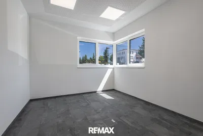 2-Zimmer-Gewerbeimmobilie mieten in Villach – 65 m², € 865 – Bild 2 von 8