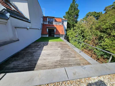 Schöne helle Wohnung mit großer Terrasse :)