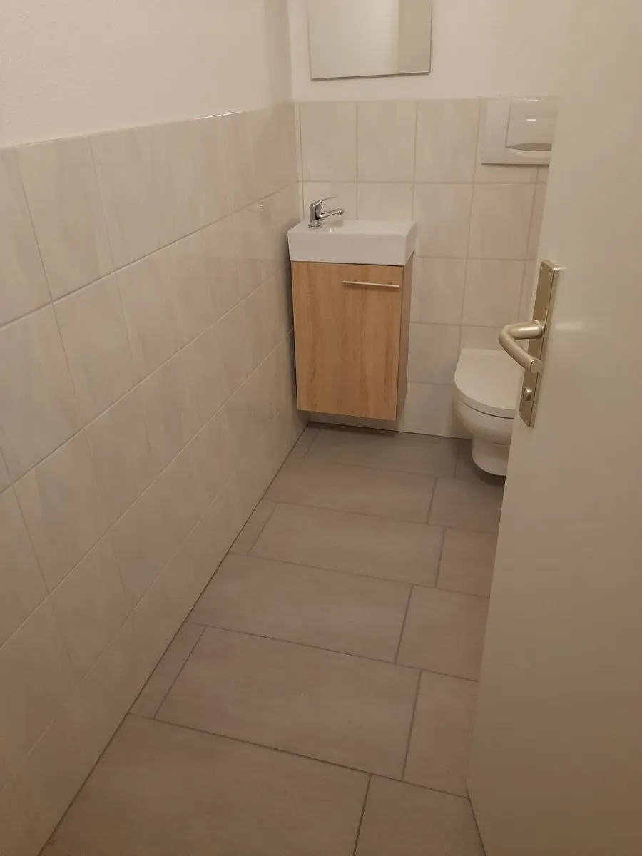 Schöne möblierte 2 Zimmer Wohnung mit Balkon - Ansicht 3