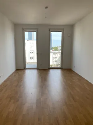 MODERN DREAMS ALTE DONAU! Lichtdurchfluteter 2 Zimmer Erstbezug mit 10m² Terrasse nahe U1 KAGRAN ! – Bild 2