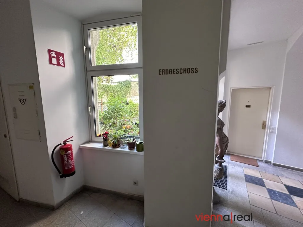 Helle, ansprechende 4-Zimmer-Wohnung in repräsentativem Altbau mit Lift nahe Volksoper und AKH - Widok 2