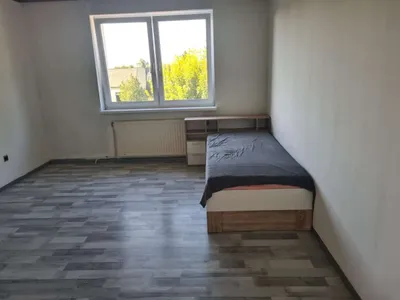 7-Zimmer-Gewerbeimmobilie mieten in Bruck an der Leitha – 150 m², € 1.490