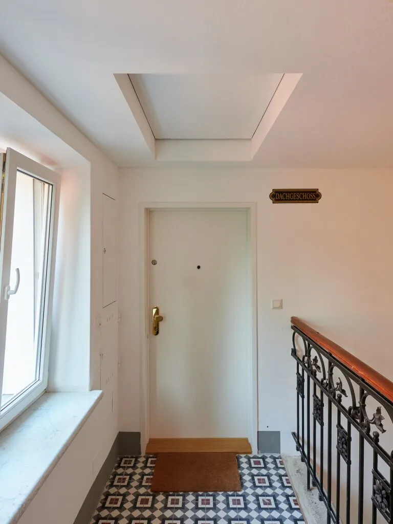 Naturnah wohnen nahe Lainzer Tiergarten - sanierte Dachgeschosswohnung – pohled 3