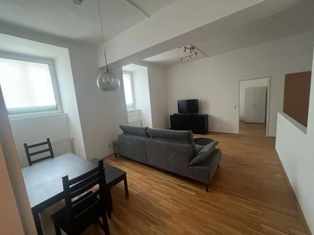 * Sehr schöne möblierte Altbauwohnung im Souterrain im Herzen von Graz - auch als WG geeignet* - Widok 2