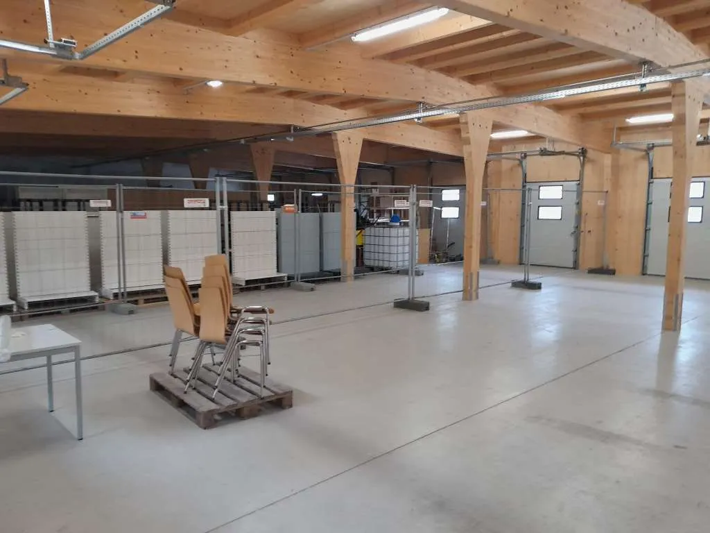 Lagerhalle 93 m² oder 186 m² oder 372 m² Gablitz frostsicher - direkt an der B1 - 10 km zur Stadtgrenze Wien A1 Auhof, Selfstorage Container Lagerabteil - Ansicht 2