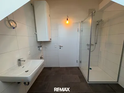 4-Zimmer-Wohnung mieten in Gmunden – 124 m², € 1.620 – Bild 11 von 12