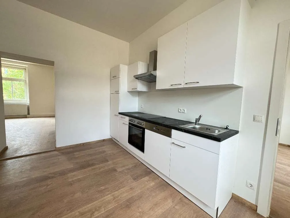 Charmante 3-Zimmer-Wohnung mit 72 m² Wohnung in zentraler Lage! - Widok 2