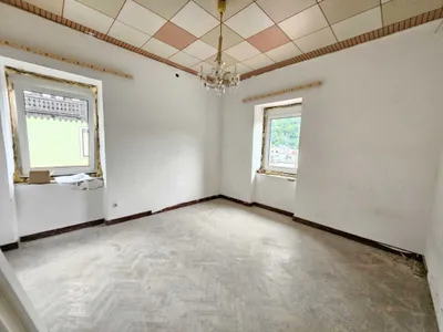 4-Zimmer-Wohnung kaufen in Lilienfeld – 93 m², € 77.000 – Bild 4 von 6