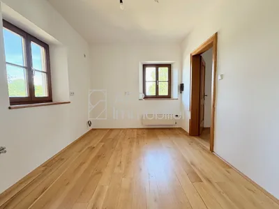 6-Zimmer-Immobilie mieten in Graz – 300 m², € 3.080 – Bild 9 von 20