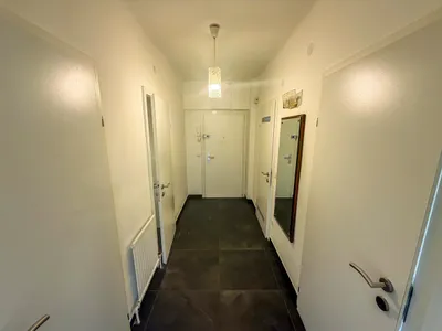 Charmante 2,5 Zimmer Wohnung mit Loggia im 23. Bezirk Wiens – Bild 3