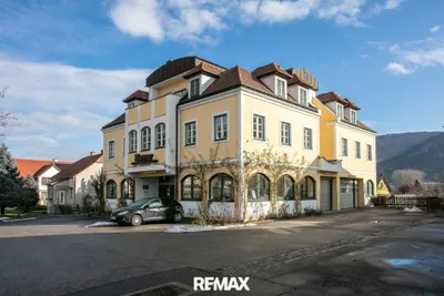 Immobilie mieten in Krems Land – 1 300 m², € 4.400 – Bild 2 von 22