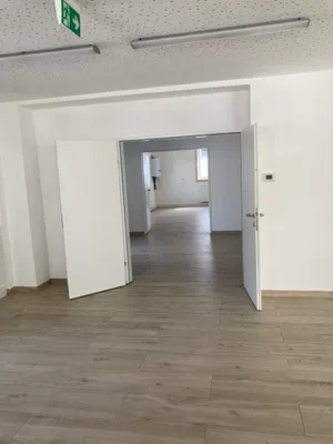 Gewerbeimmobilie mieten in Tulln – 117 m², € 2.600 – Bild 5 von 12