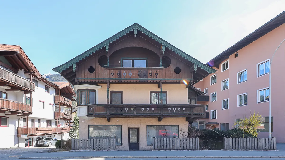 Stadthaus mit Baugenehmigung für 4 Wohnungen – pohled 3