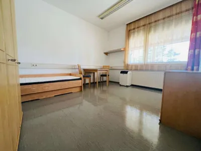 10-Zimmer-Gewerbeimmobilie mieten in Bruck an der Leitha – 330 m², € 400 – Bild 8 von 23