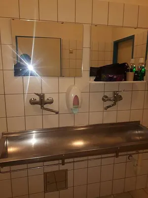 10-Zimmer-Gewerbeimmobilie mieten in Bruck an der Leitha – 330 m², € 400 – Bild 23 von 23