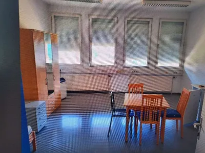 10-Zimmer-Gewerbeimmobilie mieten in Bruck an der Leitha – 330 m², € 400 – Bild 21 von 23