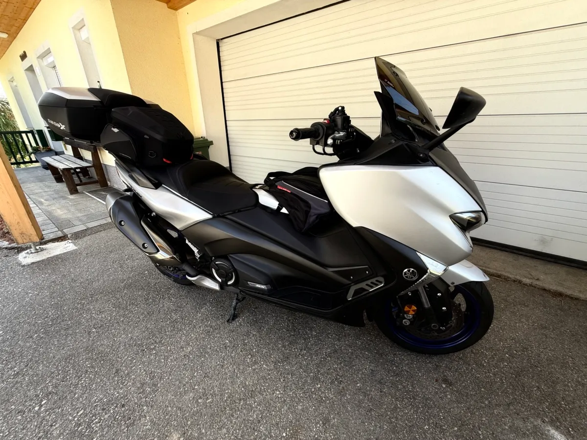 Yamaha T-Max
