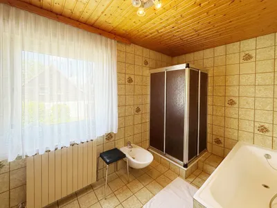 8-Zimmer-Gewerbeimmobilie kaufen in Wels – 220 m², € 460.000 – Bild 28 von 36