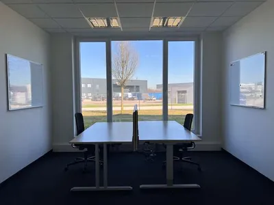 Gewerbeimmobilie mieten in Vöcklabruck – 1 035 m², € 12 – Bild 14 von 17