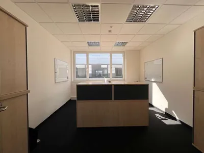 Gewerbeimmobilie mieten in Vöcklabruck – 1 035 m², € 12 – Bild 13 von 17