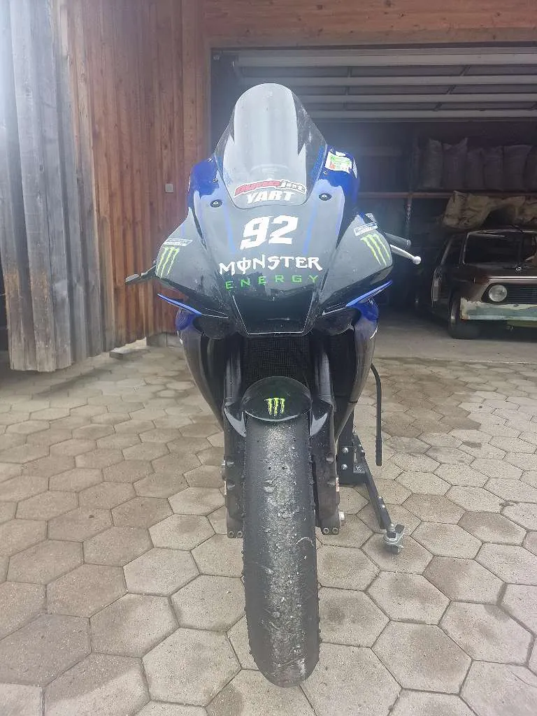 Yamaha YZF