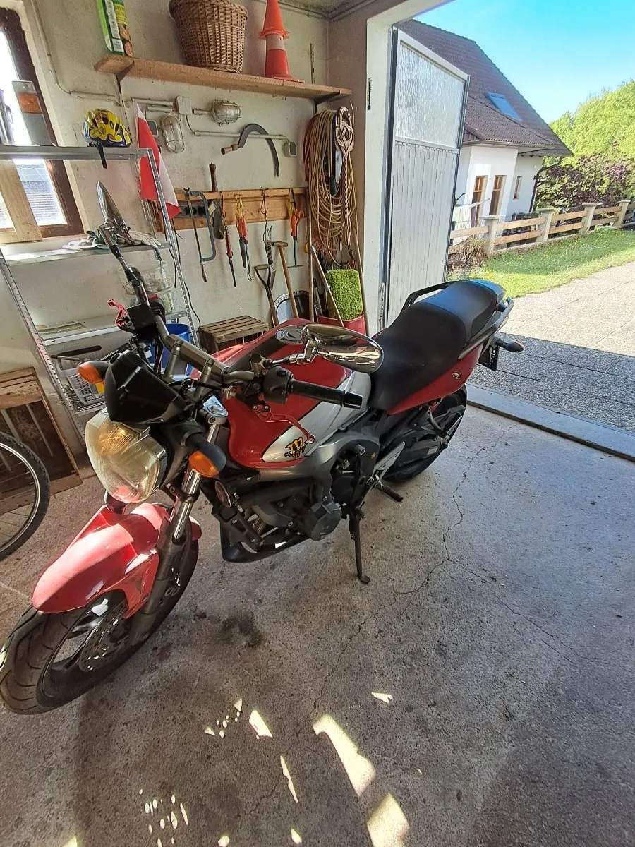 Yamaha FZ