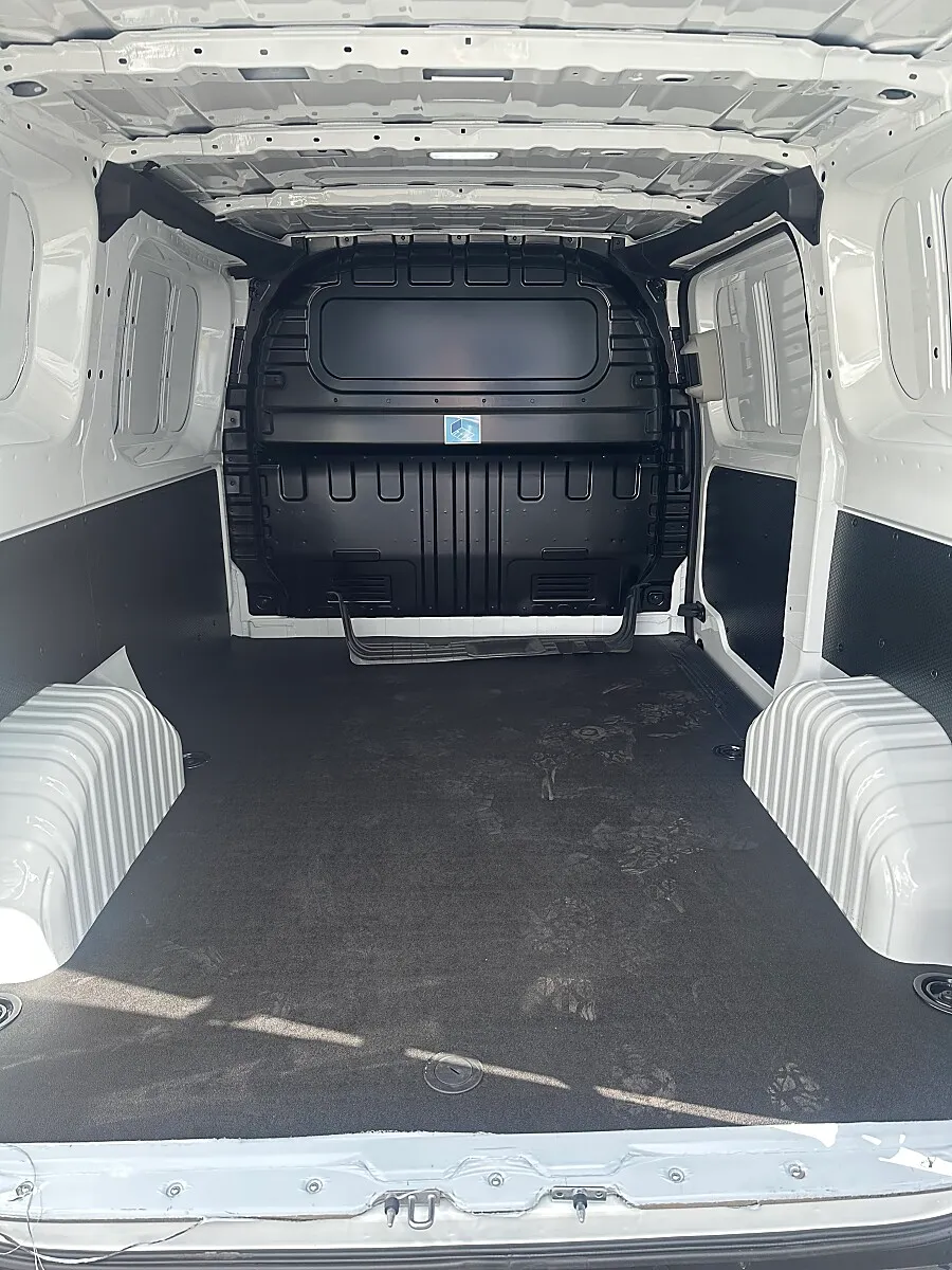 Maxus Deliver 7 L1H1 2.0 Diesel Netto € 20990,- Transporter / Kastenwagen – Bild 4