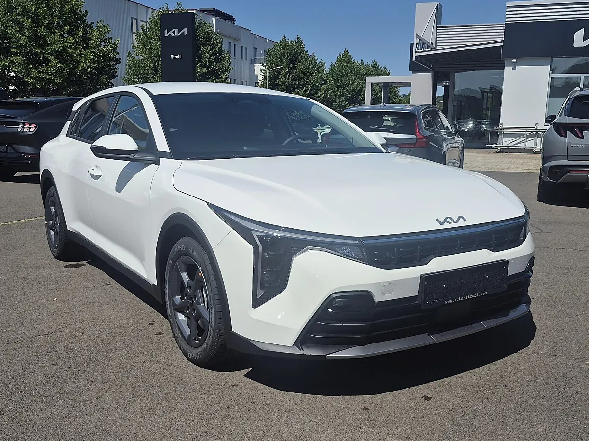 KIA K4