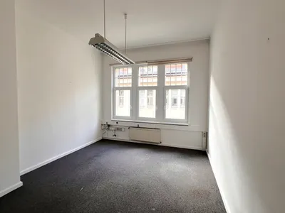 28-Zimmer-Gewerbeimmobilie mieten in Wien – 830 m², € 25.259 – Bild 11 von 31