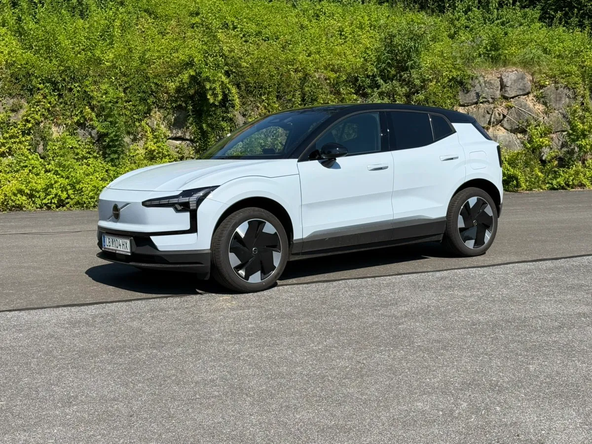 Volvo EX30