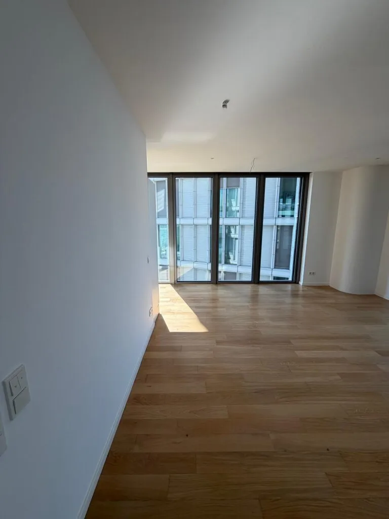 Moderne 2 Zimmerwohnung mit Balkon - Ansicht 3
