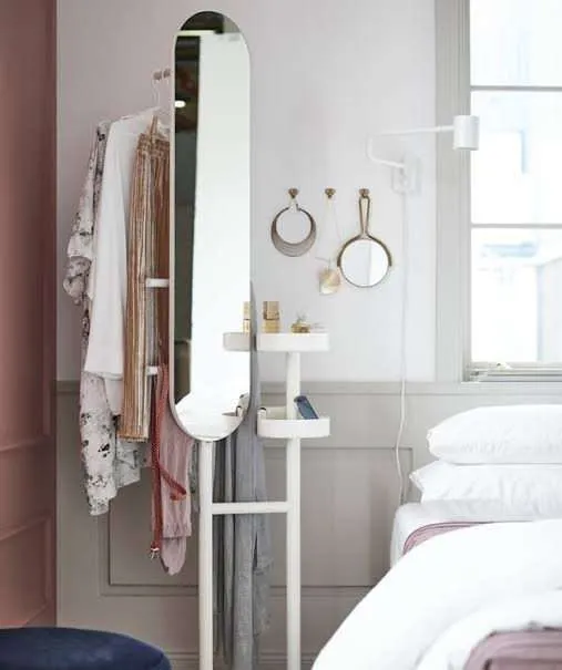 Ikea Lierskogen Garderobe mit Spiegel, € 80,- (7000 Eisenstadt)
