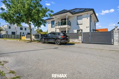 6-Zimmer-Haus kaufen in Bruck an der Leitha – 206 m², € 949.000 – Bild 2 von 27