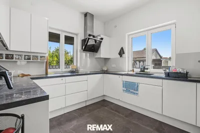 6-Zimmer-Haus kaufen in Bruck an der Leitha – 206 m², € 949.000 – Bild 9 von 27