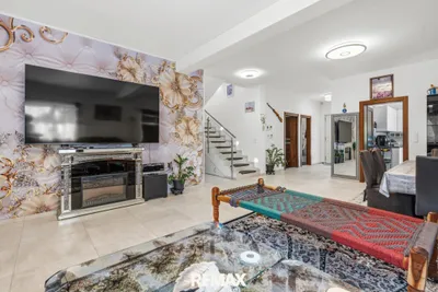 6-Zimmer-Haus kaufen in Bruck an der Leitha – 206 m², € 949.000 – Bild 8 von 27