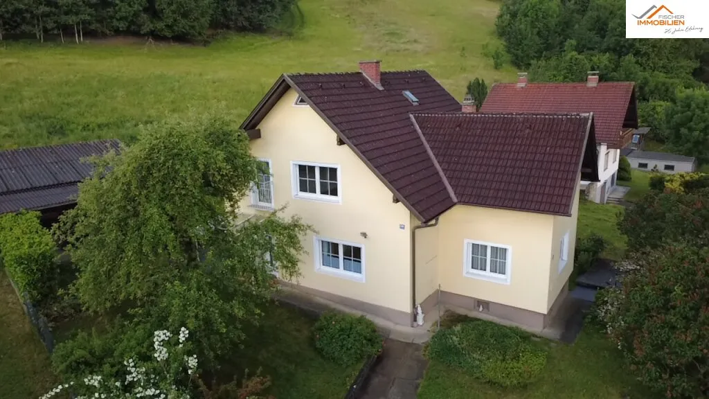 Familienhaus mit 4 Zimmern, Garage und Garten in ruhiger Wohnlage - Ansicht 2
