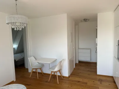 Moderne vollmöblierte 3-Zimmer-Wohnung mit Terrasse – Bild 2