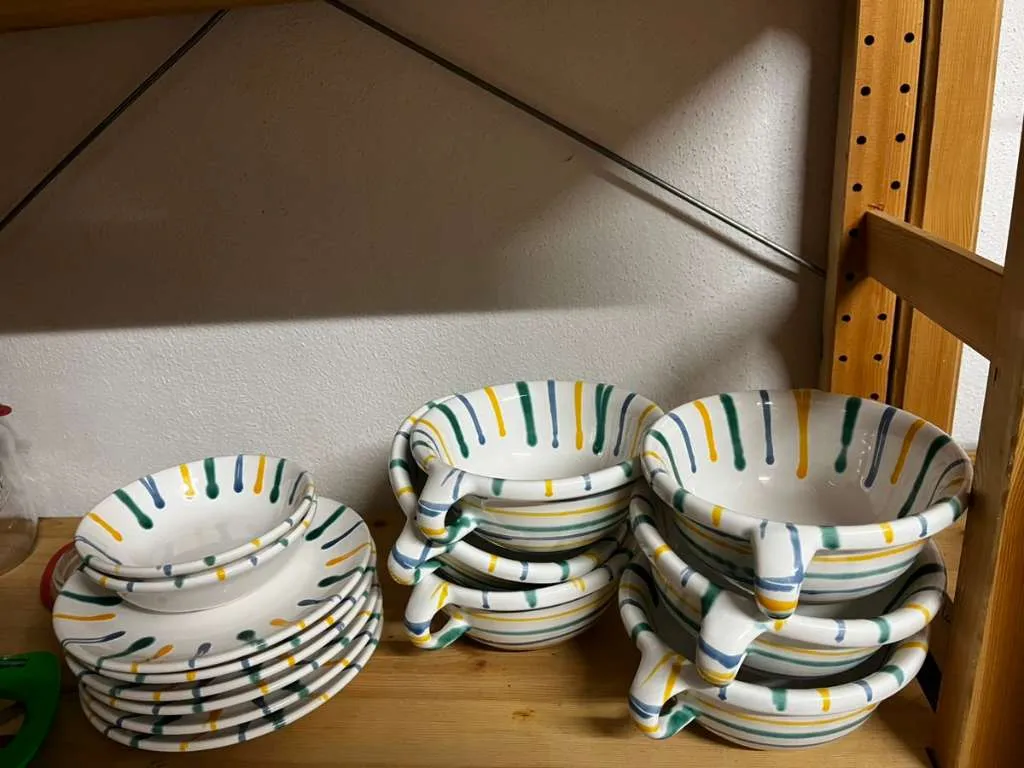 Geschirr-Sets - Teller / Schüsseln (Zustand: Gebraucht)