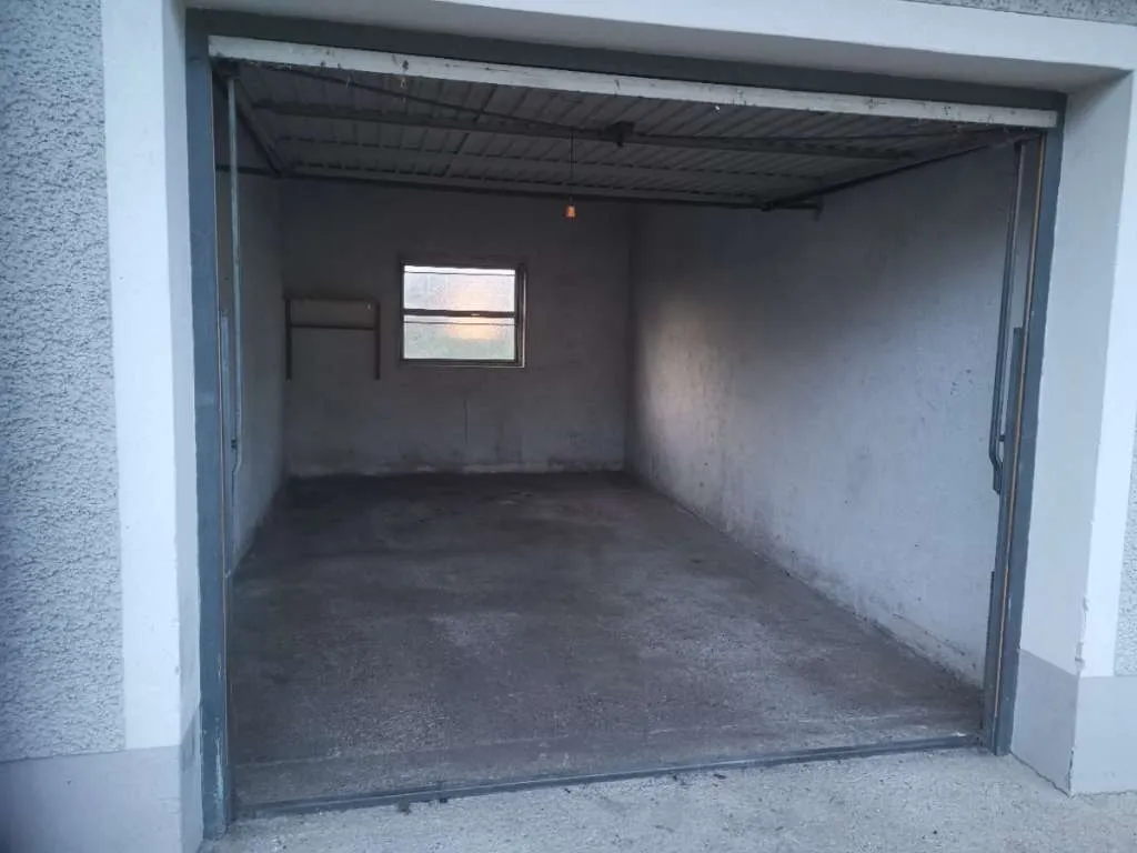 2 Garagen ab sofort zu vermieten - Ansicht 3