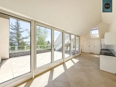 Provisionsfrei: Klimatisiertes Dachgeschoss Maisonette Apartment mit 2 Balkonen und großer Dachterrasse in Bestlage von Grinzing! Garage verfügbar! – Bild 3