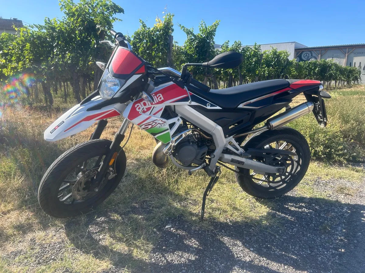 Aprilia SX