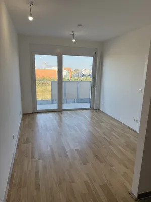 2-Zimmer-Wohnung mieten in Mödling – 35 m², € 854 – Bild 2 von 32