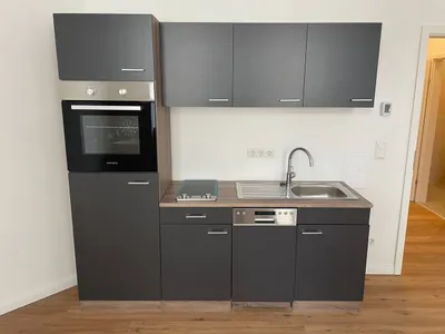 UNBEFRISTETE, Top moderne, ruhige, Singlewohnung mit Luxusausstattung – Bild 2